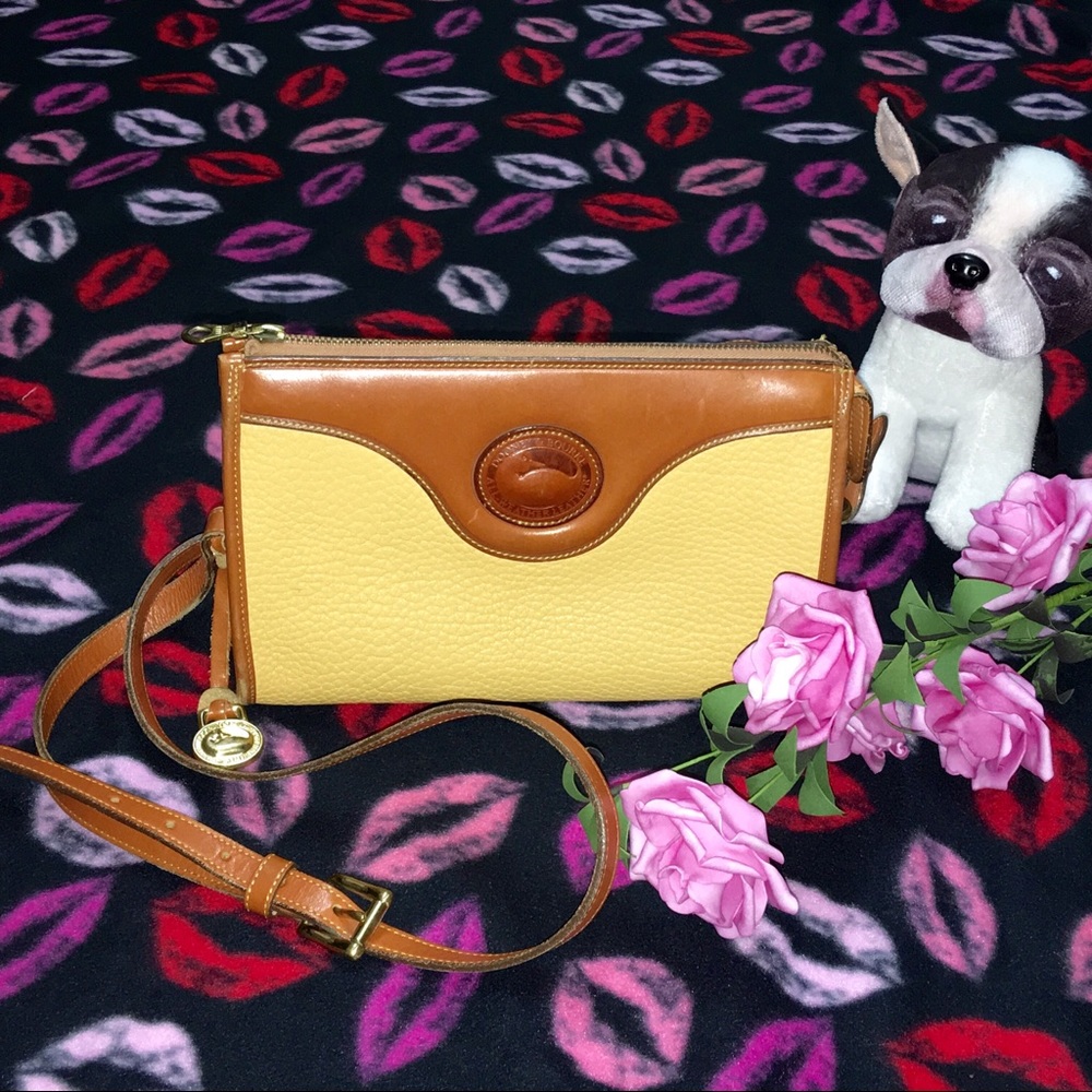 RARE Retired Vintage Dooney & Bourke Crossbody Bag
